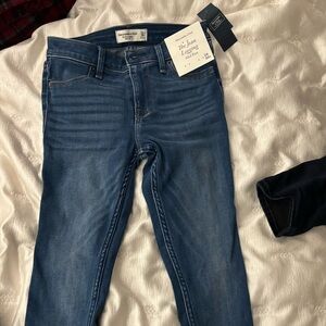 Abercrombie and Fitch skinny jean legging